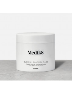 Medik8 Blemish Control Pads™ 60 płatków Bezalkoholowe płatki złuszczające dla skóry problematycznej